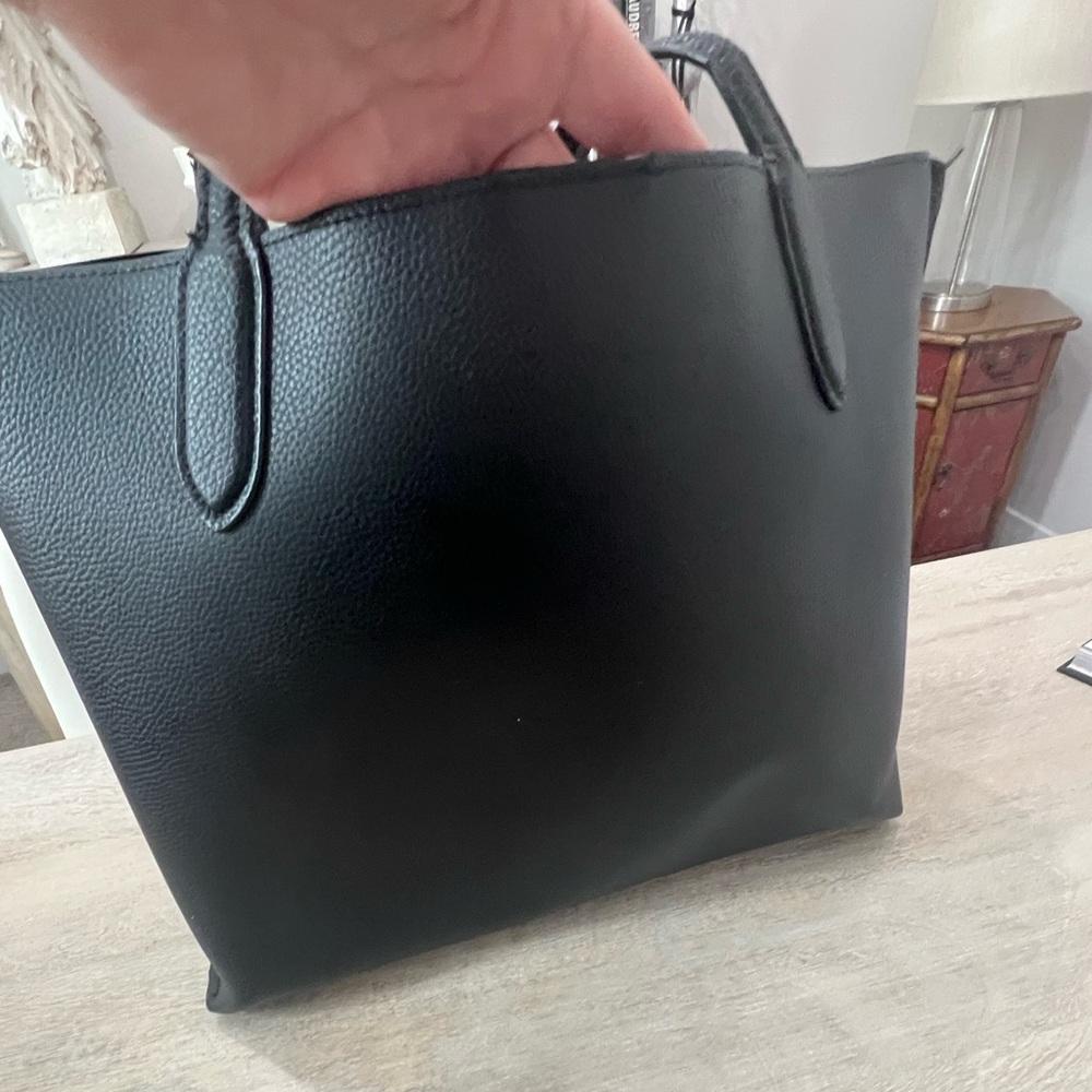 Coach Willow Tote - Picture 8 of 16